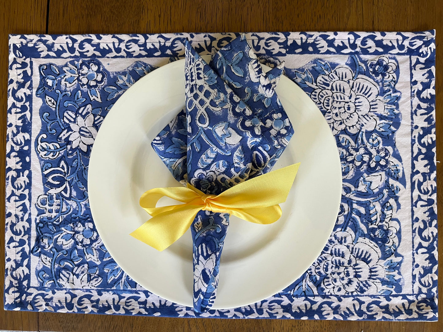 Placemats:Blue chinoiserie placemat set