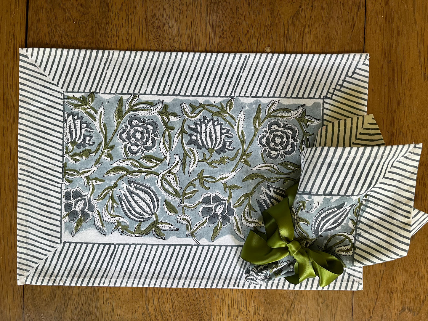 Placemats: Blue/grey Lotus print with stripe border