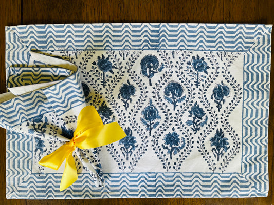 Placemats: Blue with floral center